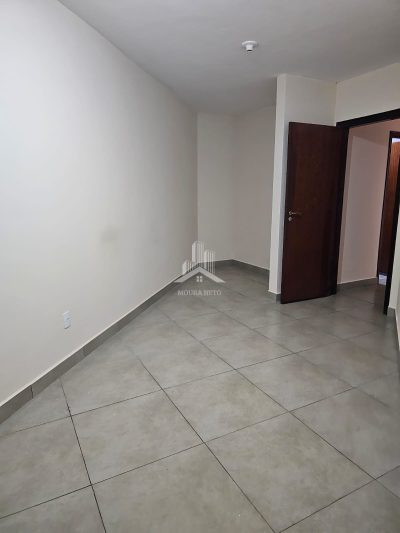 CASA A VENDA COM OTIMA LOCALIZAÇÃO