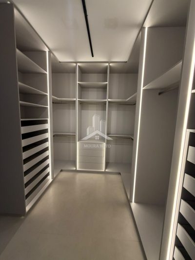 Casa Alto Padrão no Condomínio Ventura ( em fase de finalização )
