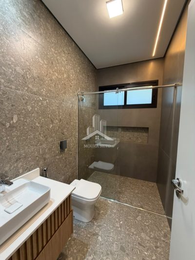 Casa Alto Padrão no Condomínio Ventura ( em fase de finalização )