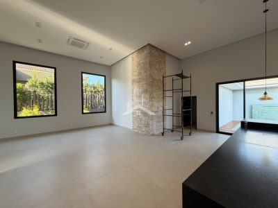 Casa Alto Padrão no Condomínio Ventura ( em fase de finalização )