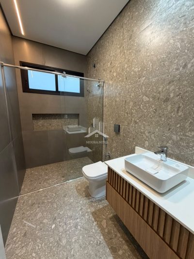 Casa Alto Padrão no Condomínio Ventura ( em fase de finalização )
