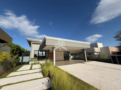 Casa Alto Padrão no Condomínio Ventura ( em fase de finalização )