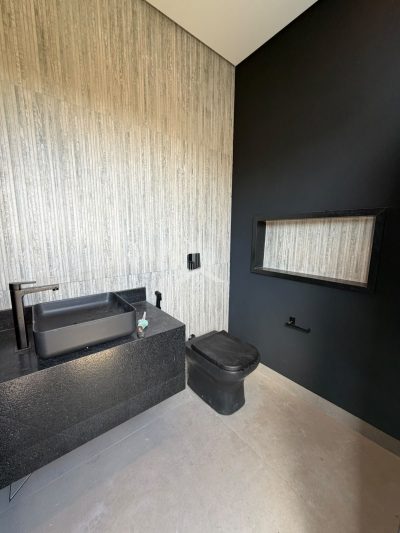 Casa Alto Padrão no Condomínio Ventura ( em fase de finalização )