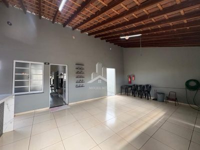 SEU NOVO LAR NO MANOEL SCALF: UMA CASA ENCANTADORA À VENDA