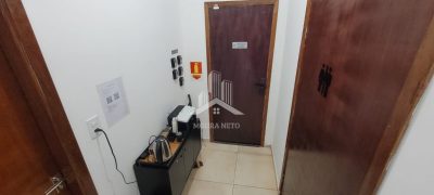 ALUGA-SE ESPAÇO PROFISSIONAL COM QUATRO SALAS - EXCELENTE LOCALIZAÇÃO!