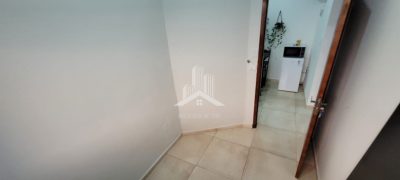 ALUGA-SE ESPAÇO PROFISSIONAL COM QUATRO SALAS - EXCELENTE LOCALIZAÇÃO!
