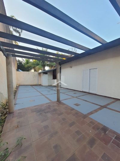 CASA PARA VENDA OU LOCAÇÃO JARDIM ARIANO