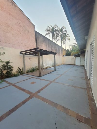 CASA PARA VENDA OU LOCAÇÃO JARDIM ARIANO