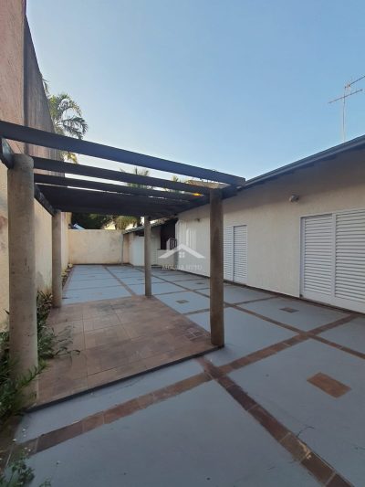 CASA PARA VENDA OU LOCAÇÃO JARDIM ARIANO
