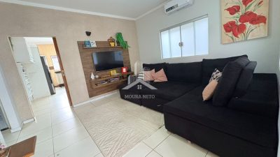 CASA COM 3 DORMITORIOS À VENDA NO JD SANTA LUCIA