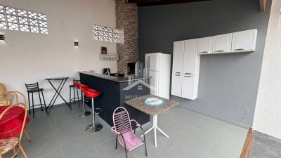 CASA COM 3 DORMITORIOS À VENDA NO JD SANTA LUCIA