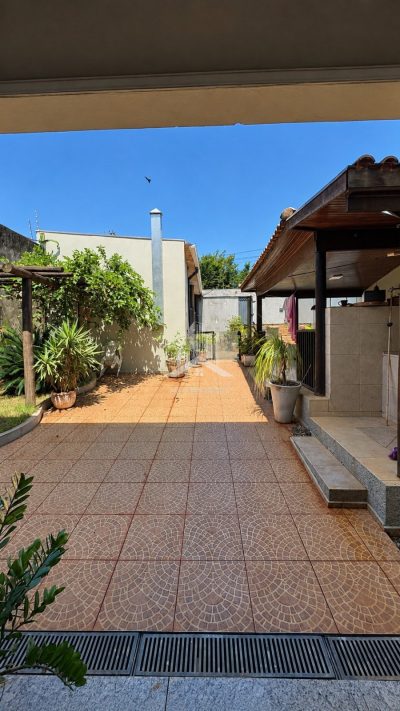 Excelente imóvel à venda no Jardim Montreal, em Promissão, com piscina e energia solar!