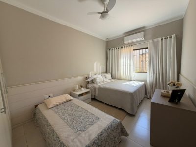 CASA DE ALTO PADRÃO PARA VENDA - ENCONTRO PERFEITO ENTRE SOFISTICAÇÃO, CONFORTO E LOCALIZAÇÃO!