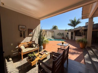 CASA DE ALTO PADRÃO PARA VENDA - ENCONTRO PERFEITO ENTRE SOFISTICAÇÃO, CONFORTO E LOCALIZAÇÃO!