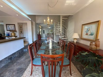 CASA DE ALTO PADRÃO PARA VENDA - ENCONTRO PERFEITO ENTRE SOFISTICAÇÃO, CONFORTO E LOCALIZAÇÃO!