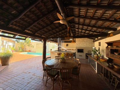 CASA DE ALTO PADRÃO PARA VENDA - ENCONTRO PERFEITO ENTRE SOFISTICAÇÃO, CONFORTO E LOCALIZAÇÃO!