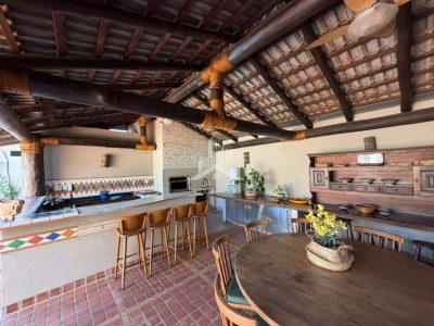 CASA DE ALTO PADRÃO PARA VENDA - ENCONTRO PERFEITO ENTRE SOFISTICAÇÃO, CONFORTO E LOCALIZAÇÃO!
