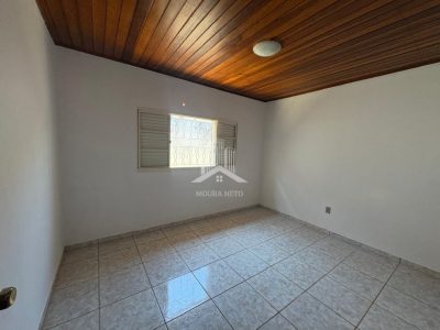 CASA com 03 quartos para VENDA