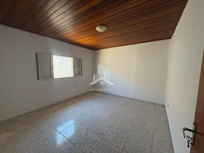 CASA com 03 quartos para VENDA