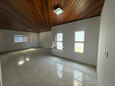 CASA com 03 quartos para VENDA