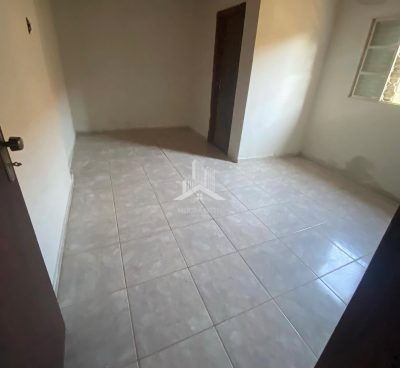 CASA COM 3 DORMITORIOS À VENDA NO RES HENRIQUE BERTIN (BOM VIVER)