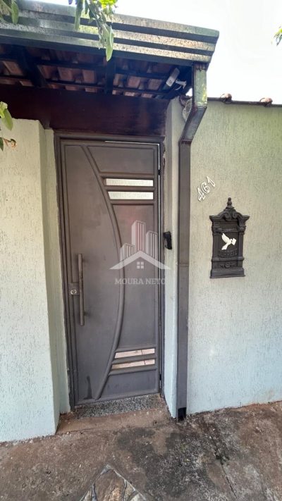 CASA COM 3 DORMITORIOS À VENDA NO RES HENRIQUE BERTIN (BOM VIVER)