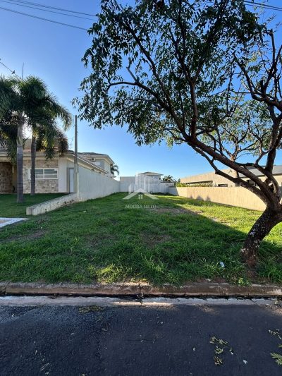 TERRENO À VENDA-CONDOMINIO RESIDENCIAL BELLAGIO (15x40))