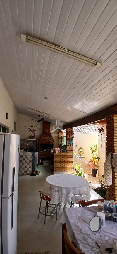 Bela Casa Ótima Localização